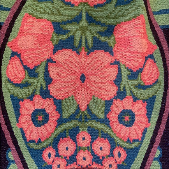 Lanhtropy Multicolor Floral Knit Sleeveless Sweater Vest Size S/M. - Picture 7 of 12